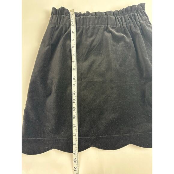 Lauren James Size Medium Black Velvet Mini Skirt Scalloped Hem Holiday Festive - Picture 7 of 8